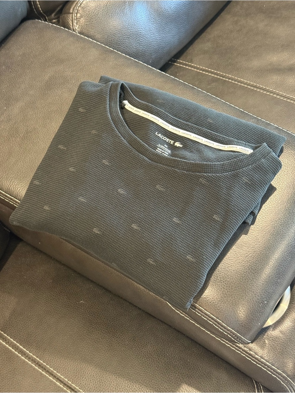 Lacoste Men's Textured Crewneck in Black XXL